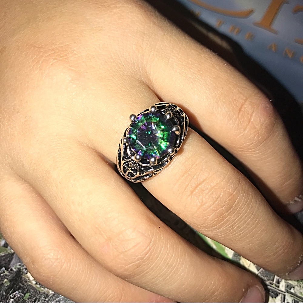 Vintage Style 925 Silver Topaz Ring Comes in Box